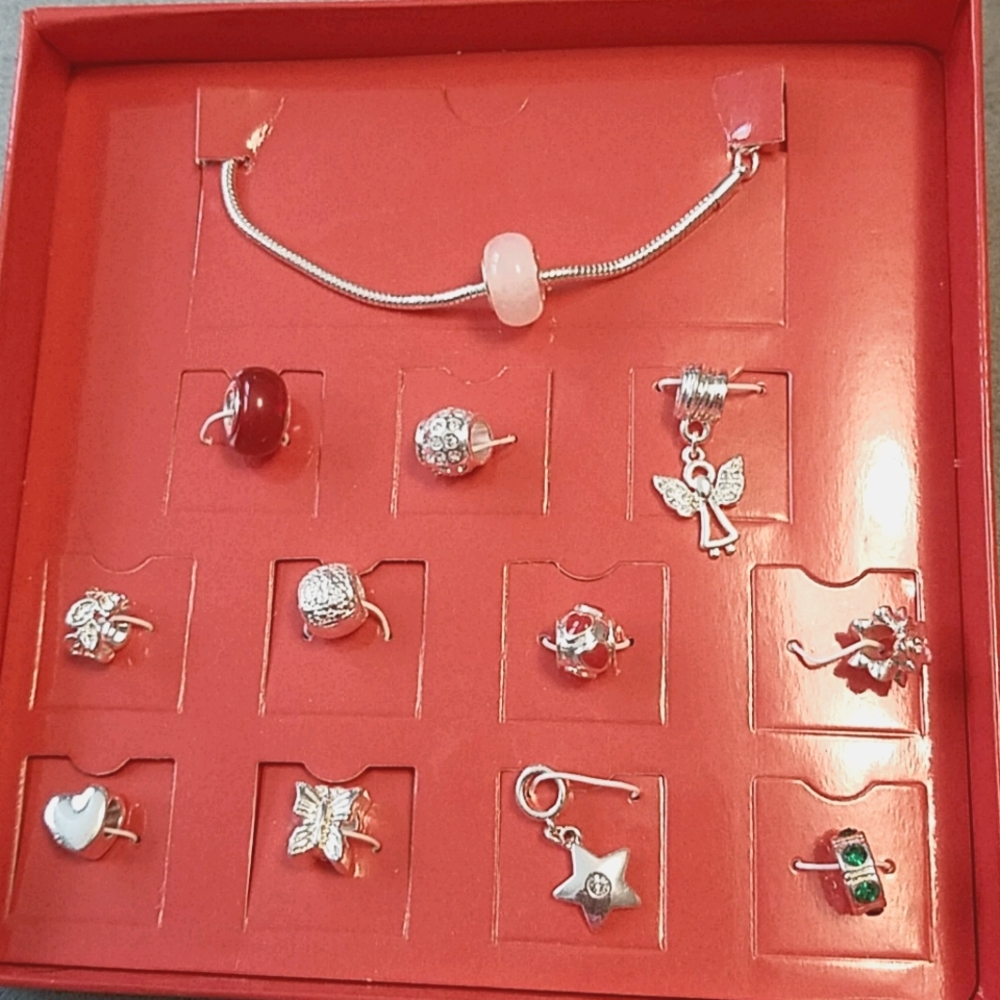 🎀 Braclet & charm set ✨